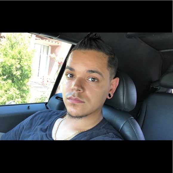 Meet your Posher, Kenneth - Picture 1 of 1